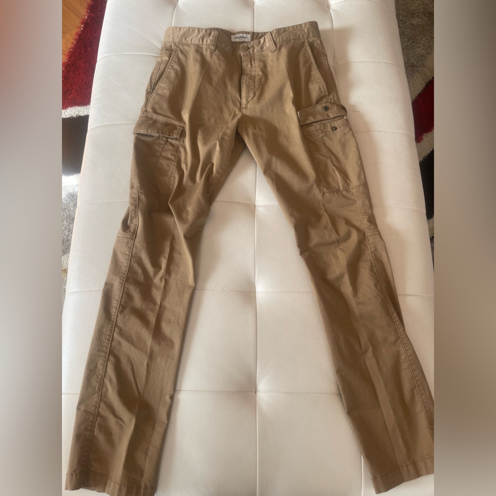 beige Cargos